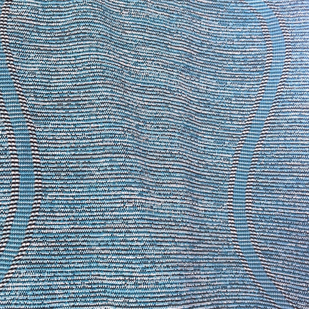 Lululemon Razorback top - Picture 2 of 3